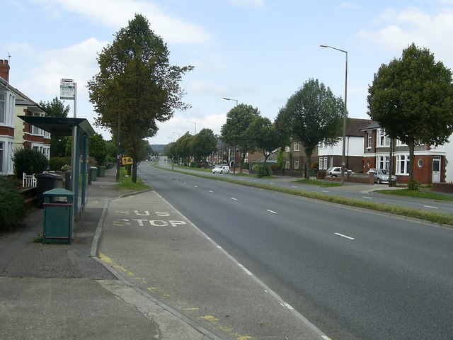 File:The A470 towards Junction 32 , M4 motorway - Geograph - 1530063.jpg