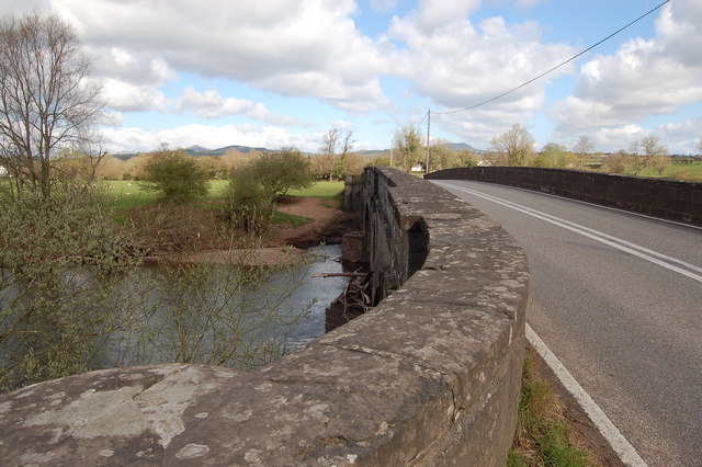 File:Bridge over river Usk near Llanvihangel Gobion - Geograph - 752692.jpg