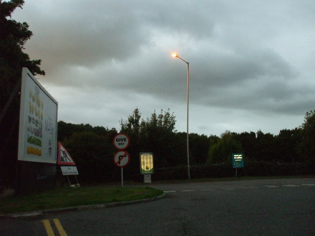 File:Medway Services - Geograph - 976976.jpg