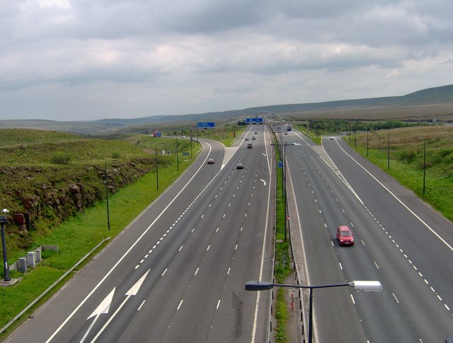 File:The M62 at Junction 22 - Geograph - 1693713.jpg