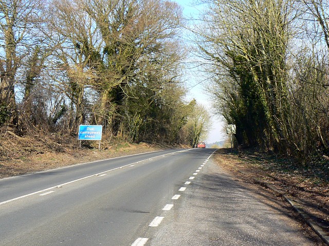 File:A33 north-east of Kings Worthy, Hampshire - Geograph - 697469.jpg