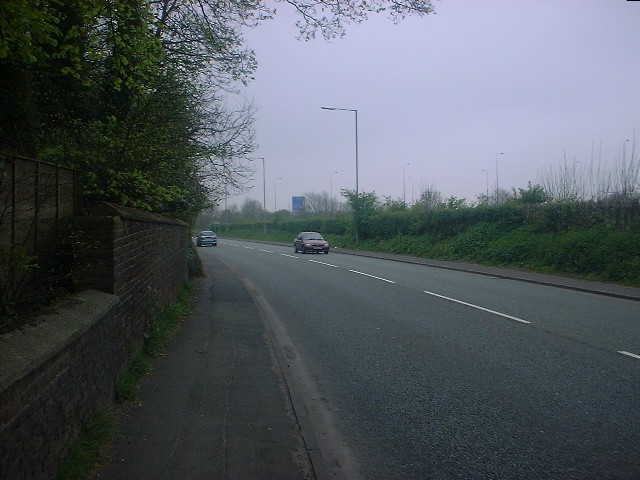 File:A49 Lodge Lane, near Haydock Park - Coppermine - 1506.jpg