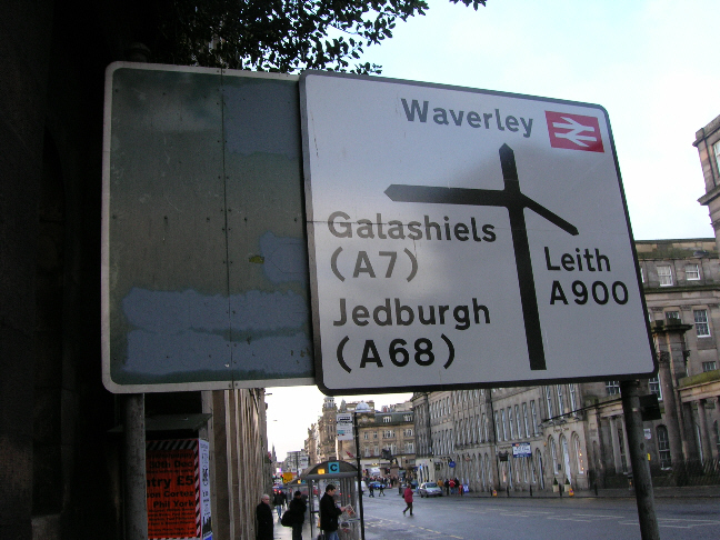 File:Western end of Waterloo Place, Edinburgh. - Coppermine - 6539.JPG