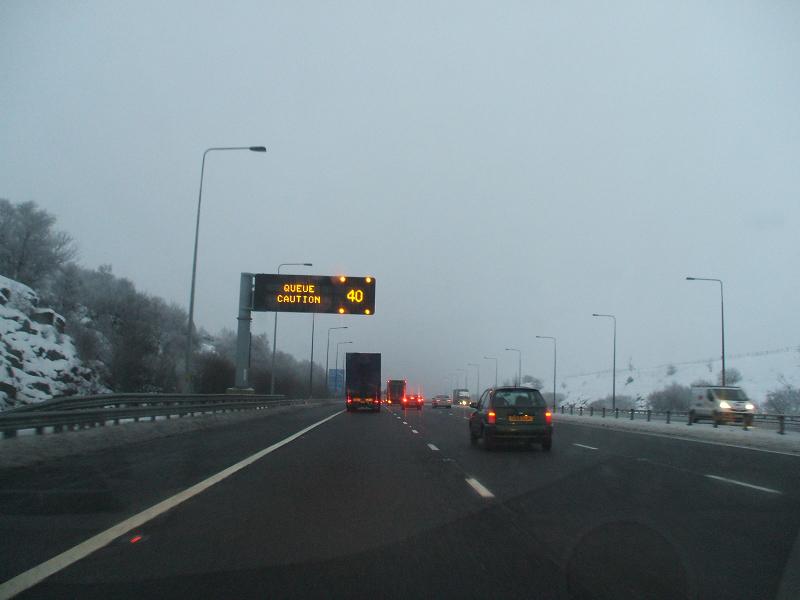 File:M62 queue.JPG