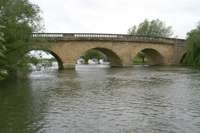 File:Swinford Bridge - Geograph - 909244.jpg