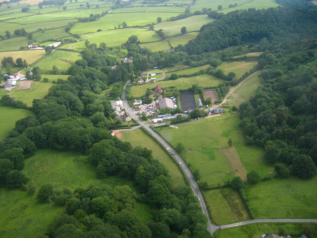 File:The Hope Valley and the A488.jpg