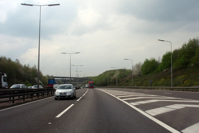 File:The M25 near Junction 21 - Geograph - 1253860.jpg