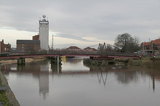 File:Selby Toll Bridge.jpg