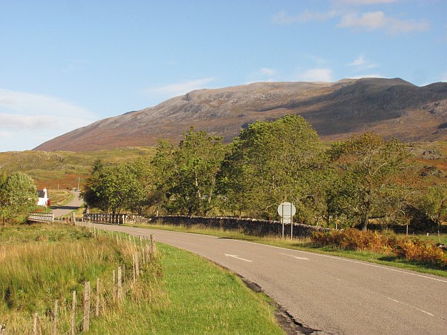 File:Bridge, Inchnadamph (C) Richard Webb - Geograph - 2101585.jpg