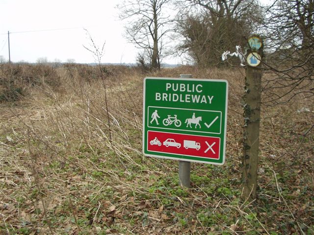 File:Public Bridleway Sign A45 - Coppermine - 16958.JPG