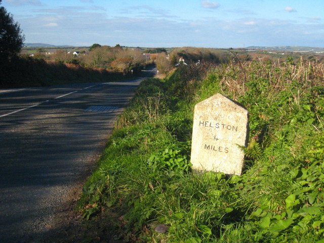 File:Milestone beside the B3293 at Garras - Geograph - 2173319.jpg