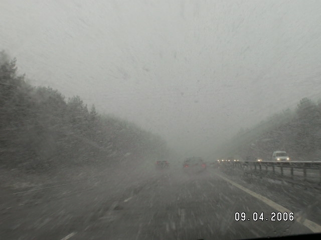 File:M1 Leicestershire snow.jpg