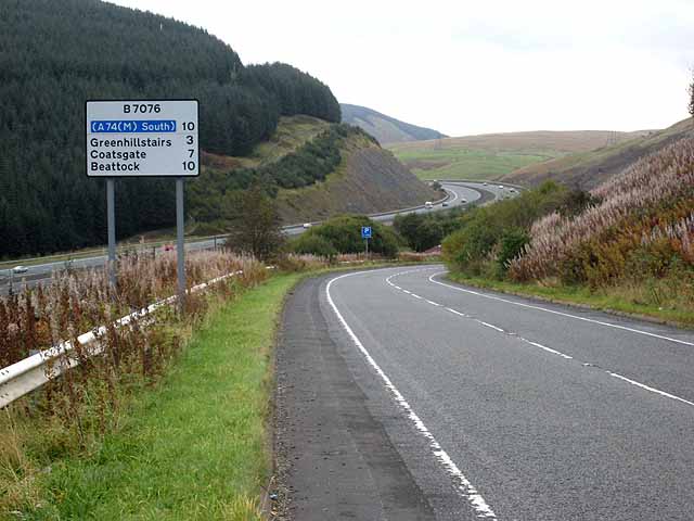 File:Routeways in the valley of the Evan Water - Geograph - 1004469.jpg