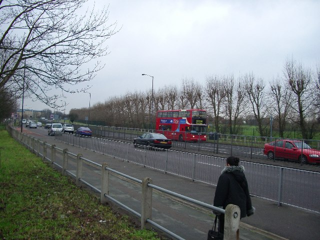 File:A1400 at Clayhall - Geograph - 101396.jpg