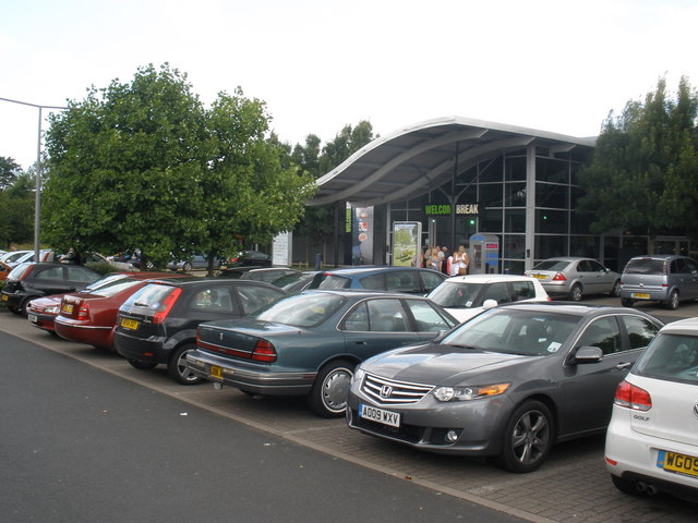 File:Hopwood Park, motorway services - Geograph - 1407360.jpg