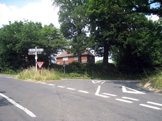 File:Road junction onto B2027 - Geograph - 1382185.jpg