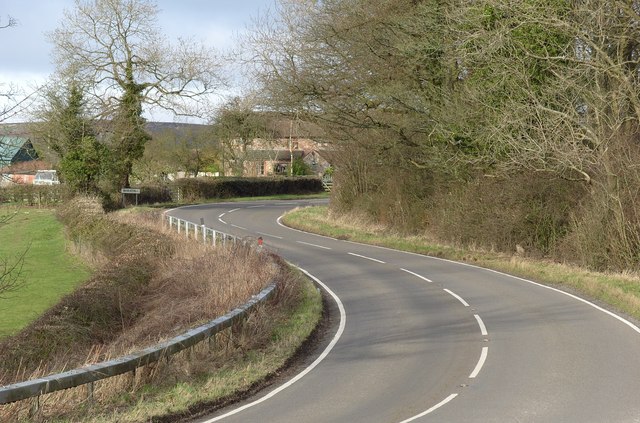 File:Bends To wheathill - Geograph - 667999.jpg