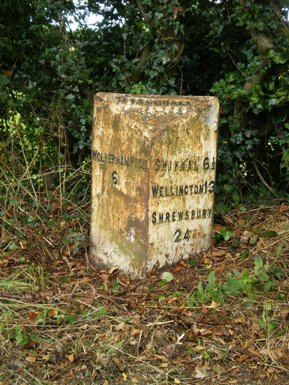 File:The Tettenhall milepost.jpg