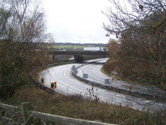 File:Junction 5 of M2 Motorway - Geograph - 1065666.jpg