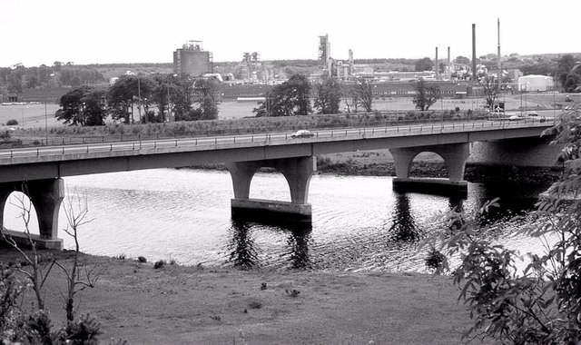 File:The Sandelford Bridge, Coleraine (3) - Geograph - 3027969.jpg