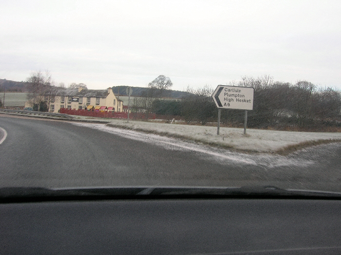 File:A6- one mile north of Penrith. - Coppermine - 6538.JPG