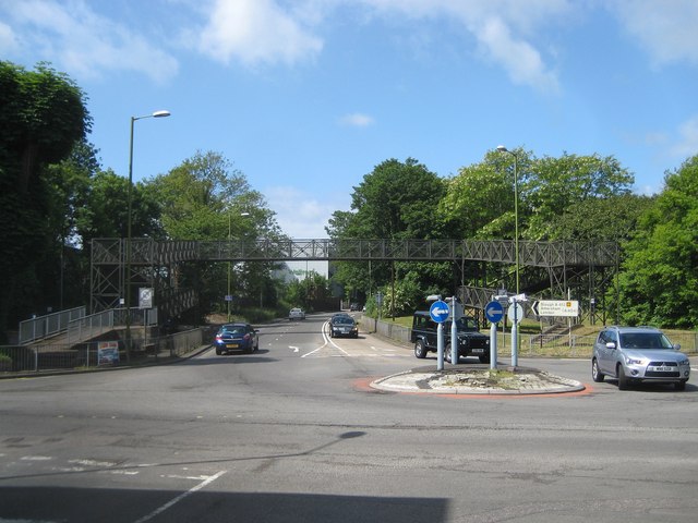 File:Rickmansworth- A412 Park Road footbridge - Geograph - 2431877.jpg