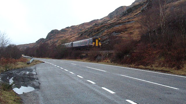 File:Mallaig - Glasgow train - Geograph - 1720218.jpg