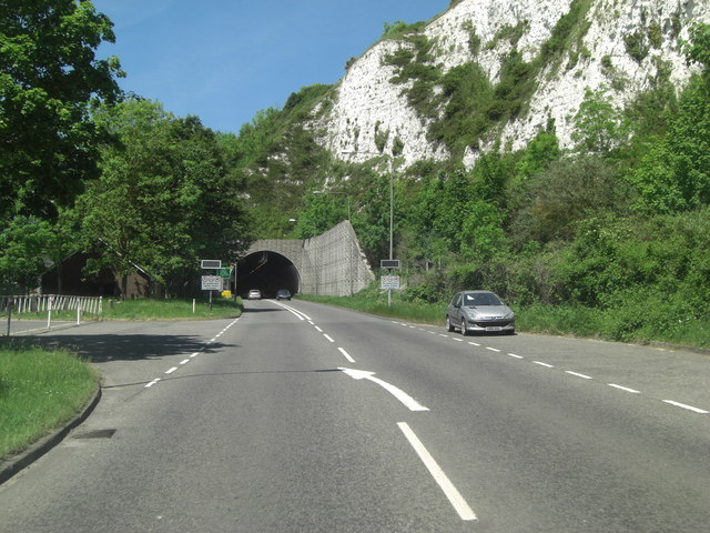 File:A26 Cuilfail Tunnel mouth - Geograph - 3009412.jpg
