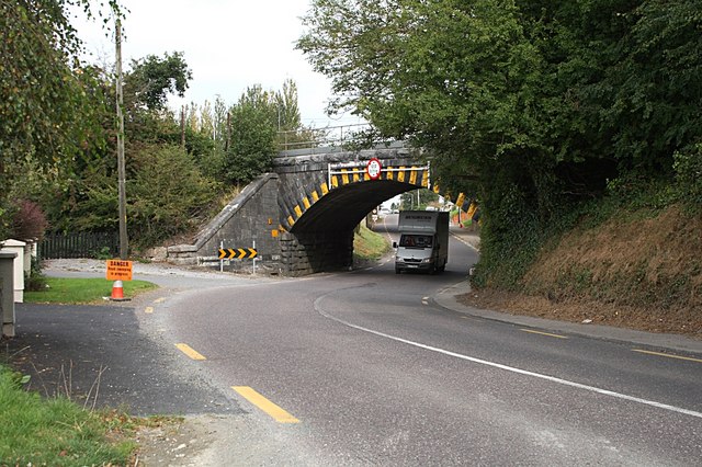 File:Quartertown Railway Bridge - Geograph - 562920.jpg