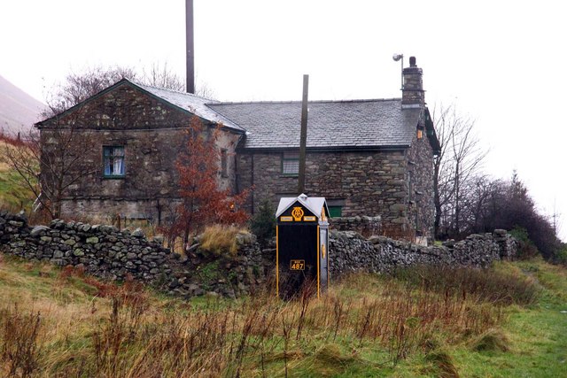 File:AA box and hostel at Dunmail Raise - Geograph - 1578797.jpg