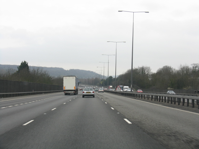 File:M40 Motorway - northbound approaching junction 3 - Geograph - 1791637.jpg