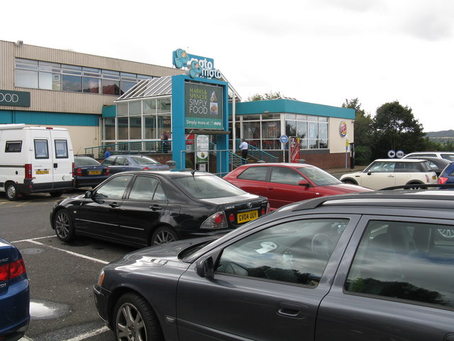 File:Frankley Services (M5 southbound side) - Geograph - 990332.jpg