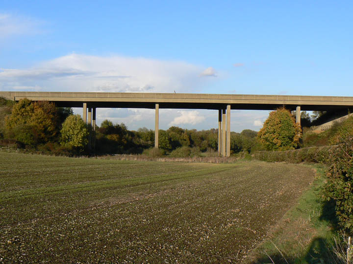 File:M2 Bottom Pond Viaduct - October 2008 (4) T.jpg