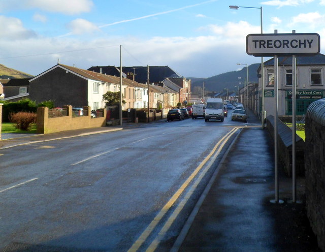 File:NW boundary of Treorchy - Geograph - 2790134.jpg