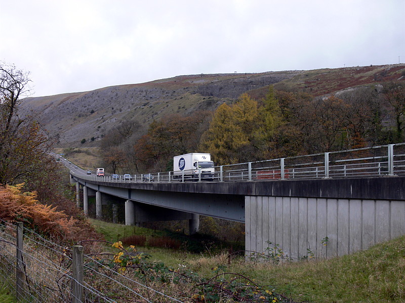 File:A470 Viaduct - Merthyr - Coppermine - 15959.jpg