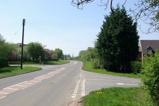 File:The A445 through Waverley crossroads.jpg