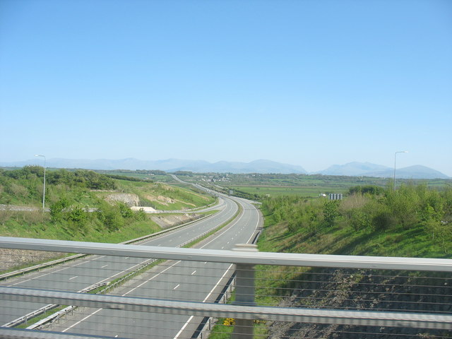 File:An empty A55(T) from a crawling bus on a congested A5114 - Geograph - 420348.jpg