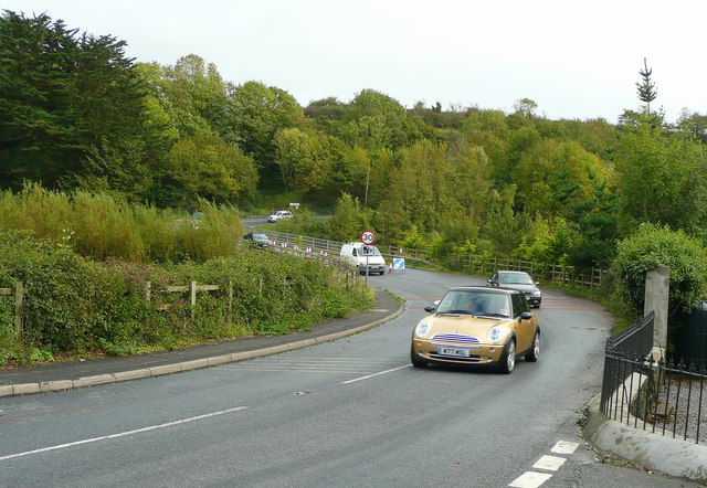 File:A386 at Landcross Bridge - Geograph - 1009523.jpg