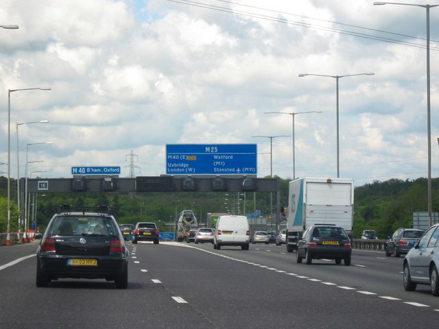 File:Joining The M40 Motorway From The M25 Junction 16 Clockwise - Geograph - 1280505.jpg