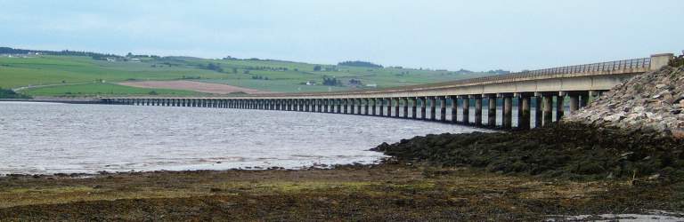 File:A9 Cromarty Firth bridge - Coppermine - 3685.jpg