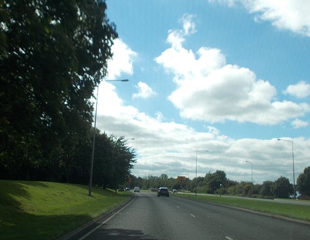 File:Standing Way approaching Trafalgar... (C) John Firth - Geograph - 3675907.jpg