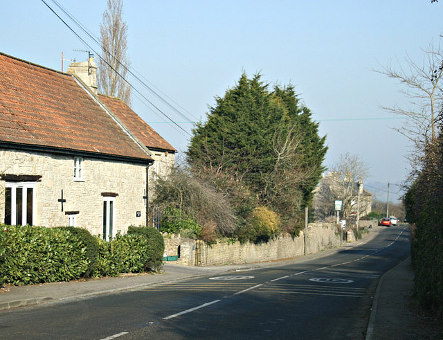 File:The A431 at Kelston.jpg