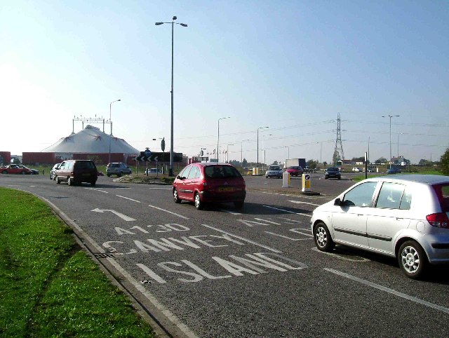 File:The Magic Roundabout to Canvey Island - Geograph - 65737.jpg