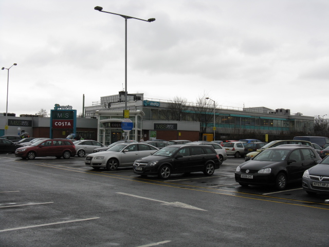 File:Knutsford Services - M6 Northbound - Geograph - 1184224.jpg