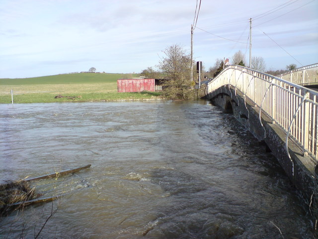 File:River Yeo flooding at Long Load bridge - Geograph - 658924.jpg