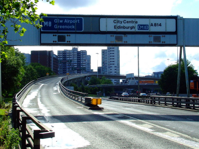 File:The Clydeside Expressway - Geograph - 2517001.jpg