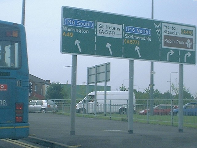 File:A49 Saddle Junction, Wigan - Coppermine - 3863.jpg