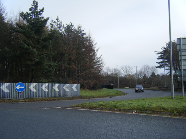 File:Roundabout at eastern end of Brecon bypass - Geograph - 2224742.jpg