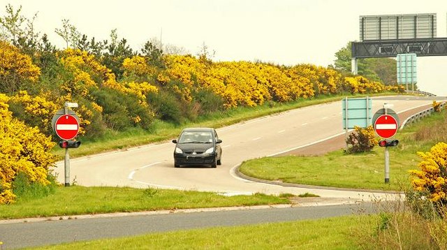 File:The M1 at Sprucefield (3) - Geograph - 1272766.jpg