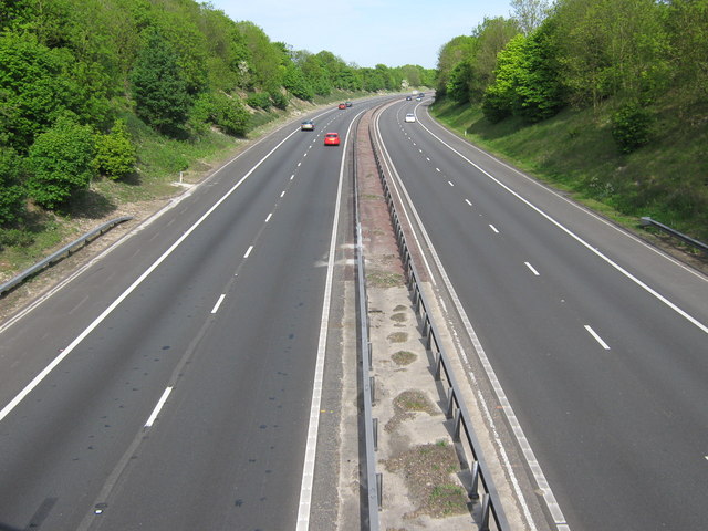 File:M2 Motorway to Faversham - Geograph - 1302524.jpg